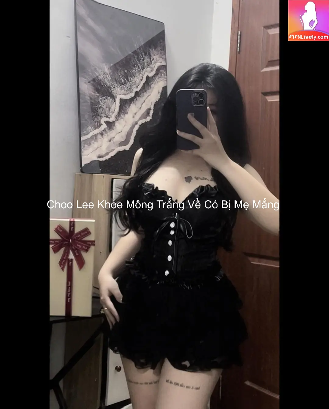 Choo Lee Khoe Mông Trắng Về Có Bị Mẹ Mắng 7